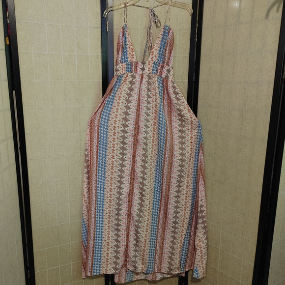 Lulu's Halter Maxi Length Dress Size L - Picture 2 of 16